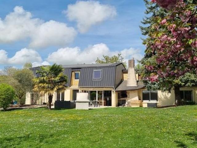 Maison 5 pièces 180 m²