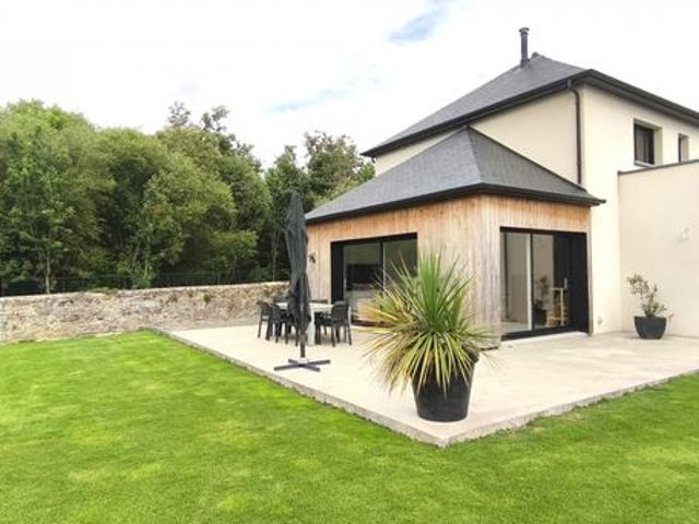 Maison 5 pièces 180 m²