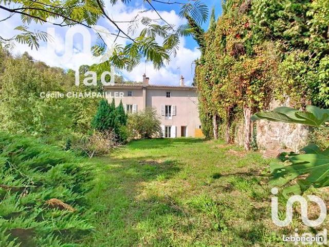 Maison 5 pièces 180 m²