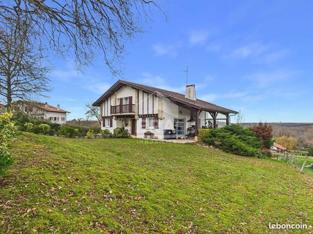 Maison 5 pièces 180 m²