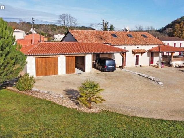 Maison 5 pièces 180 m²