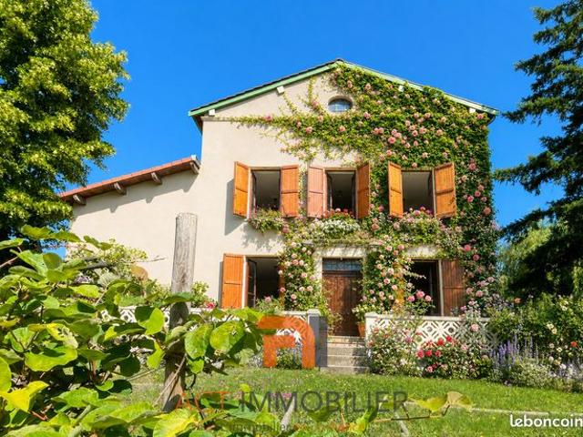 Maison 5 pièces 180 m²