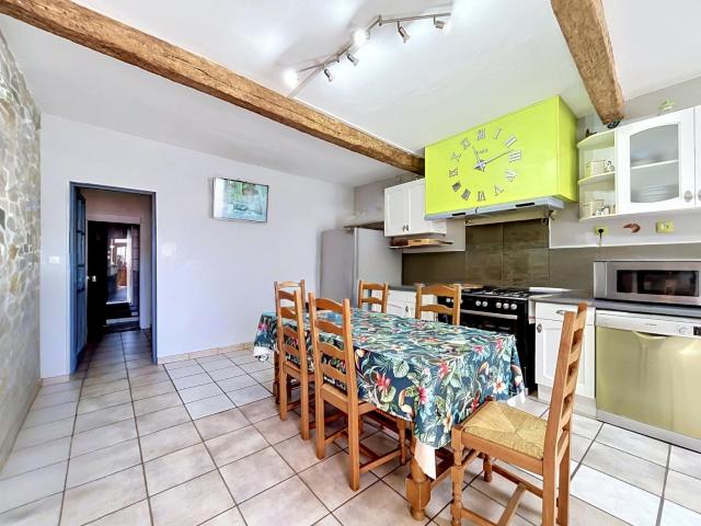 Maison 5 pièces 180 m²