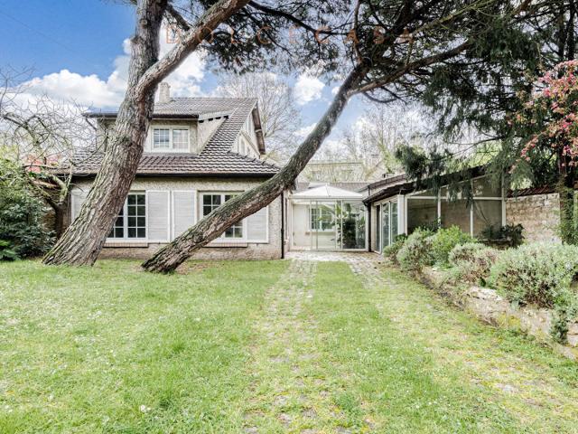 Maison 5 pièces 180 m²