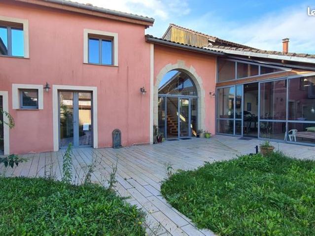 Maison 5 pièces 180 m²