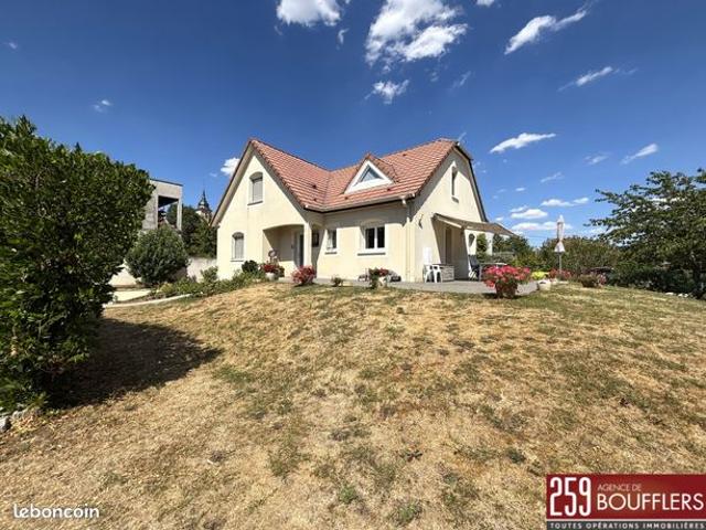 Maison 5 pièces 180 m²