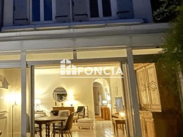 Maison 5 pièces 180 m²