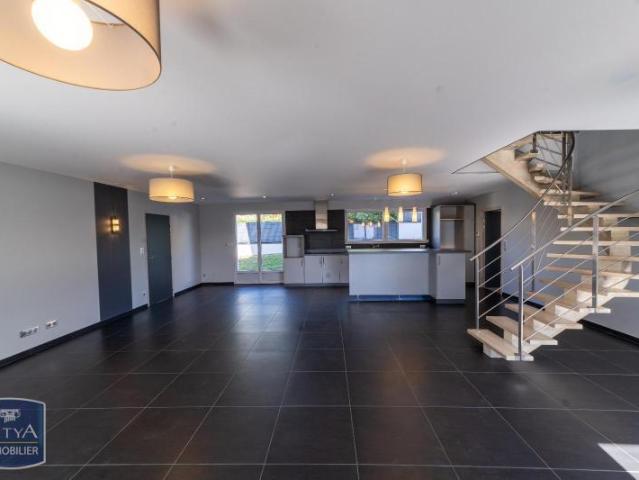 Maison 5 pièces 180 m²