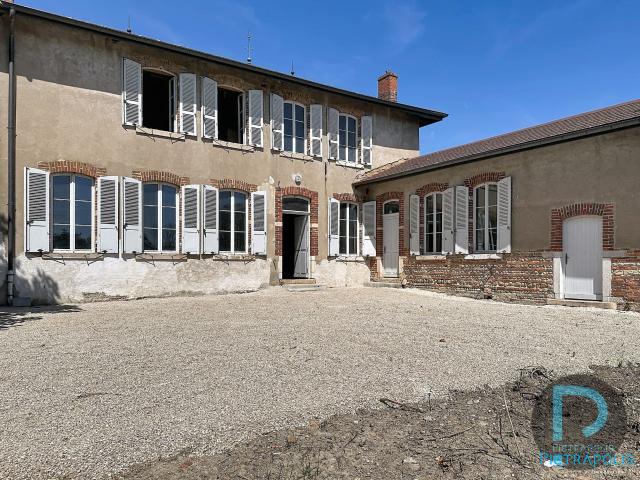 Maison 5 pièces 180 m²