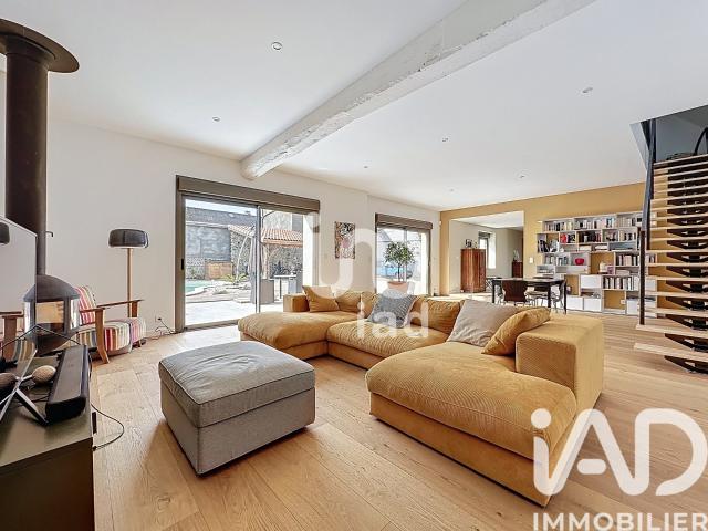 Maison 5 pièces 180 m²