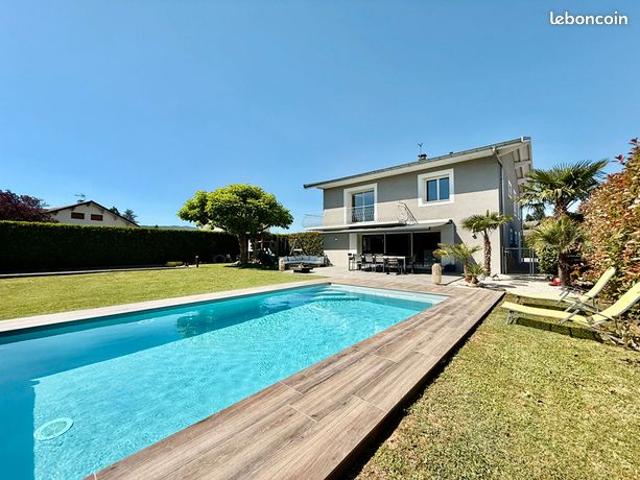 Maison 5 pièces 180 m²