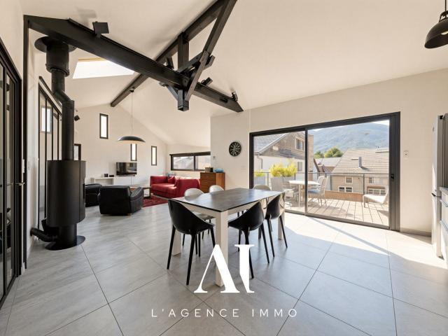 Maison 5 pièces 180 m²