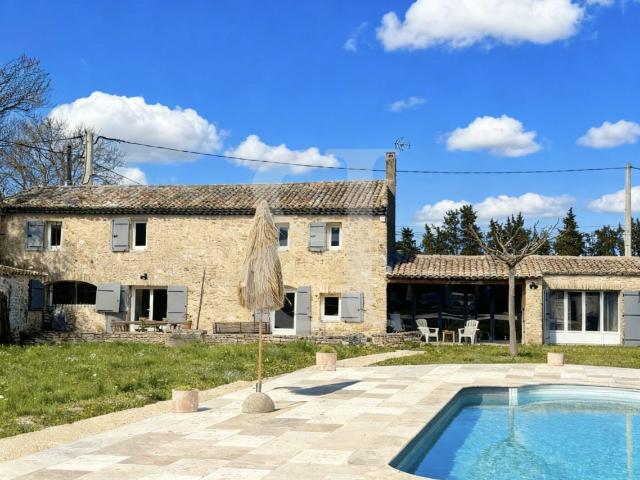 Maison 5 pièces 180 m²