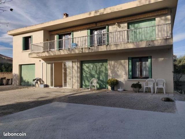 Maison 5 pièces 180 m²