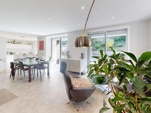 Maison 5 pièces 180 m²