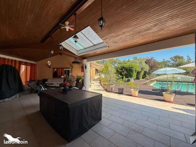 Maison 5 pièces 180 m²