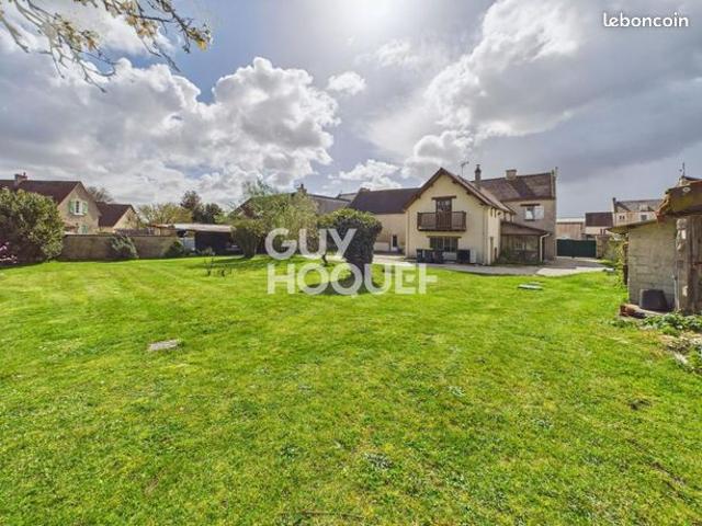 Maison 5 pièces 180 m²