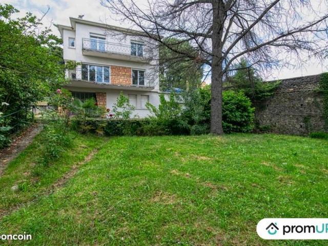 Maison 5 pièces 180 m²
