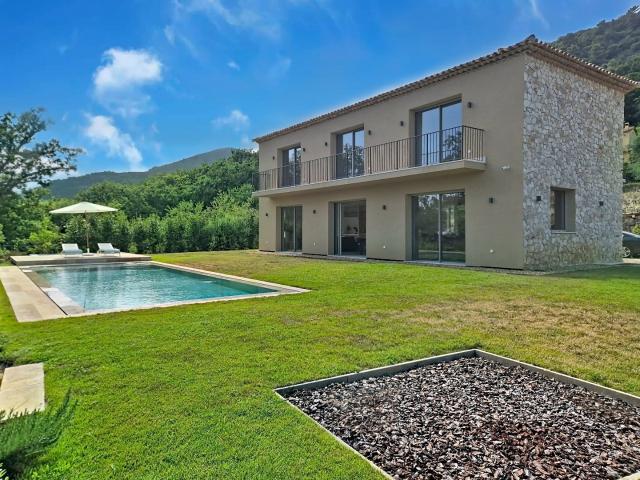Maison 5 pièces 180 m²