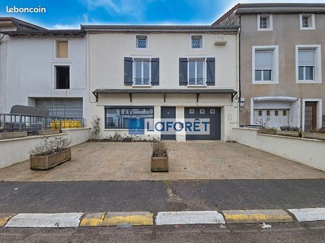 Maison 5 pièces 180 m²