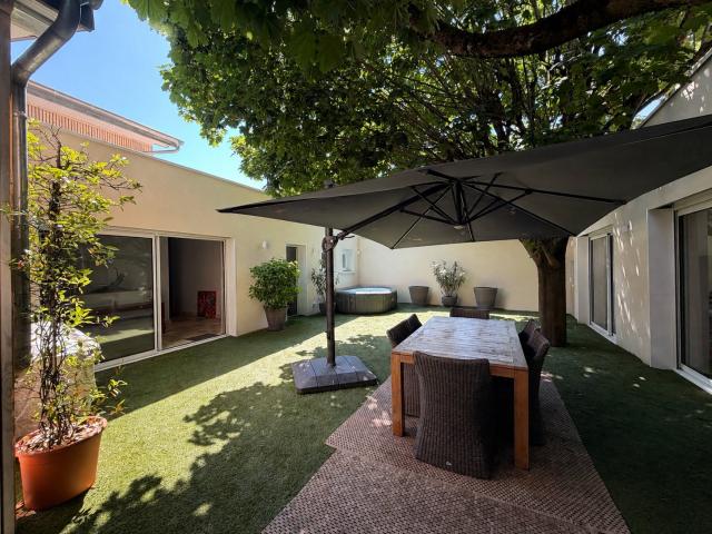 Maison 5 pièces 180 m²