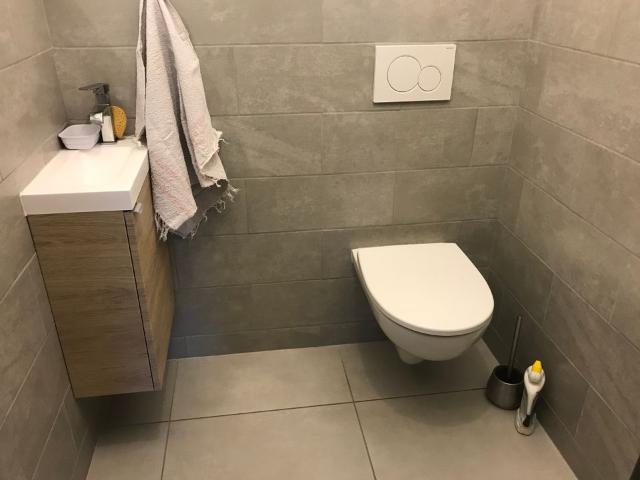 Maison 5 pièces, 180 m² à louer à Bellignat 01100