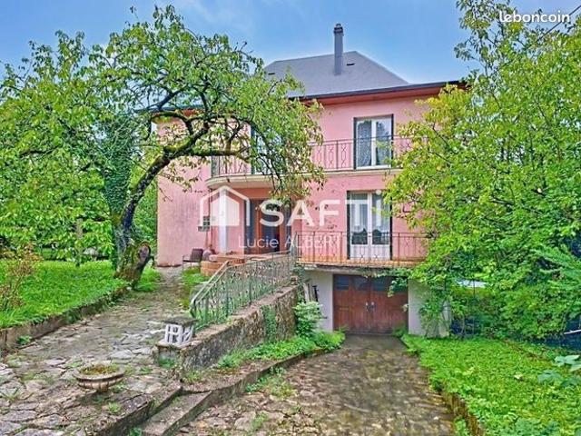 Maison 5 pièces 181 m²