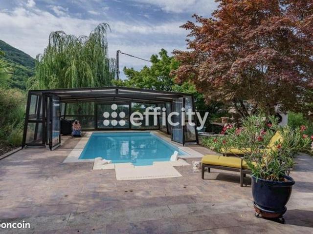 Maison 5 pièces 181 m²