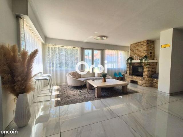 Maison 5 pièces 182 m²