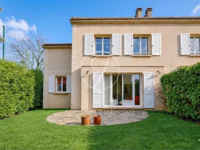 Maison 5 pièces 182 m²