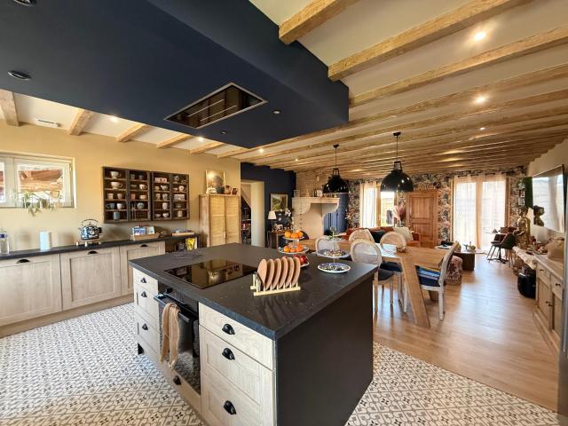 Maison 5 pièces 182 m²