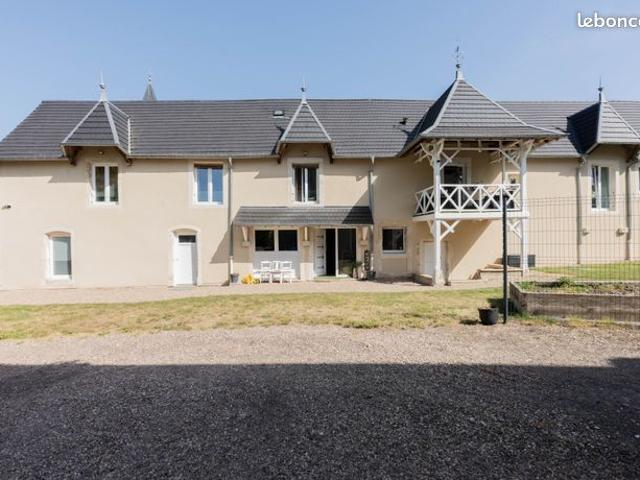 Maison 5 pièces 182 m²
