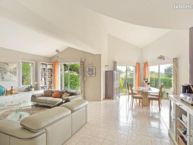 Maison 5 pièces 182 m²