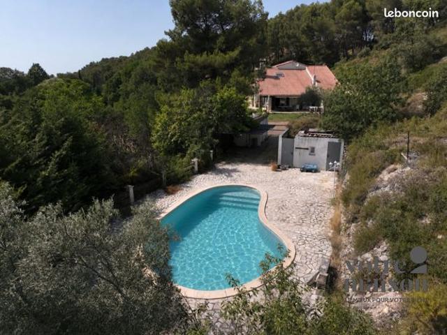 Maison 5 pièces 182 m²