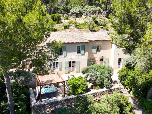 Maison 5 pièces 194 m²