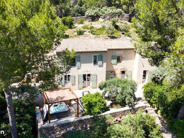Maison 5 pièces 194 m²
