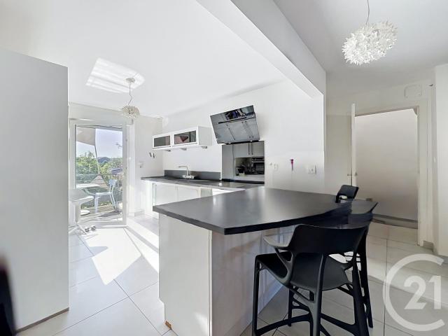 Maison 5 pièces 194 m²