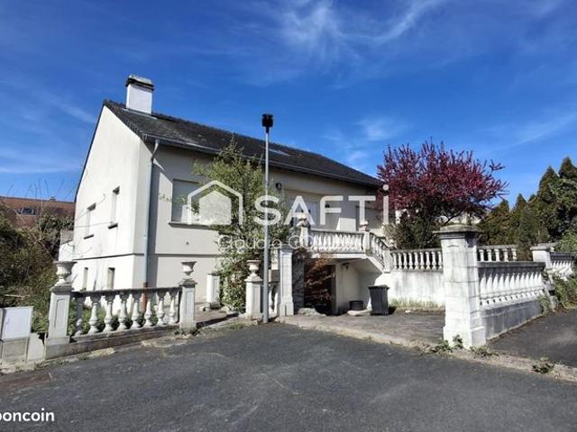 Maison 5 pièces 195 m²