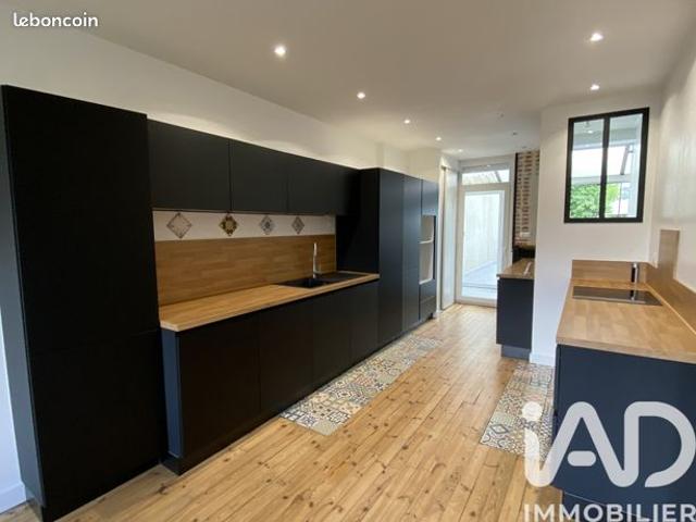 Maison 5 pièces 194 m²