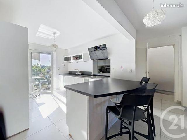 Maison 5 pièces 194 m²