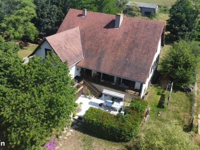 Maison 5 pièces 195 m²
