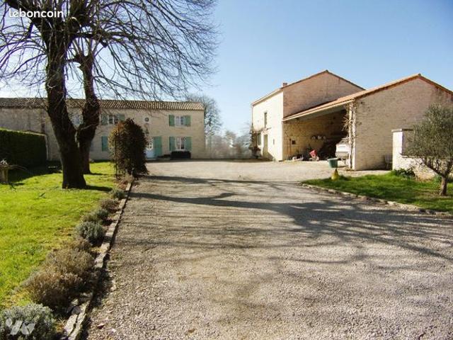 Maison 5 pièces 195 m²
