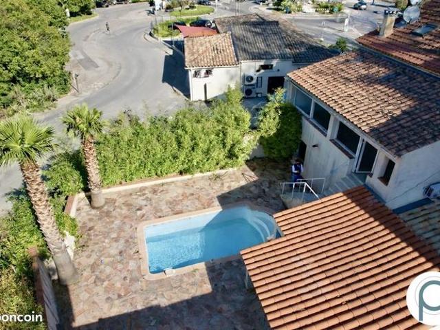 Maison 5 pièces 195 m²