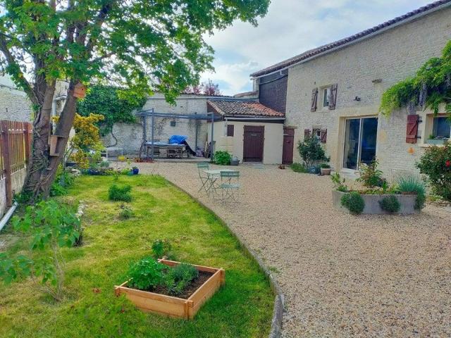 Maison 5 pièces 195 m²