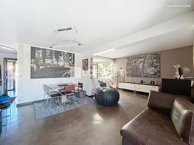 Maison 5 pièces 195 m²