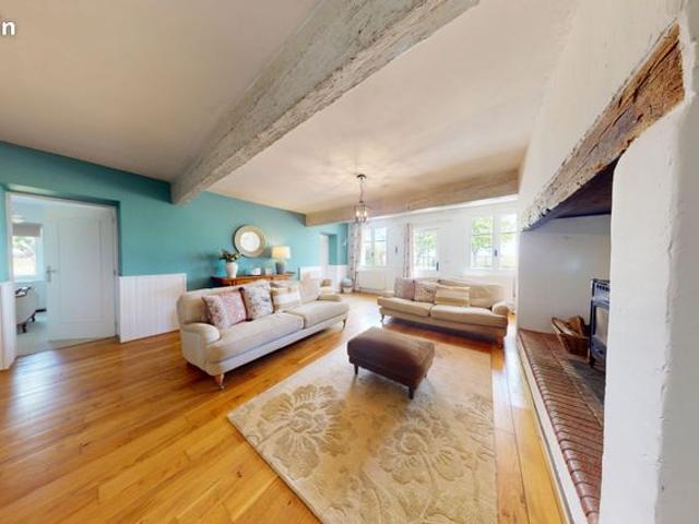 Maison 5 pièces 195 m²