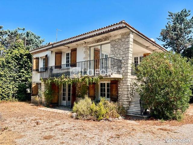 Maison 5 pièces 195 m²