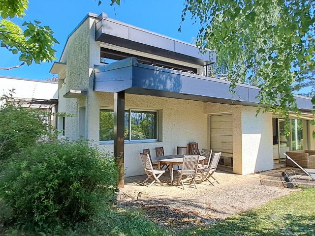 Maison 5 pièces 195 m²