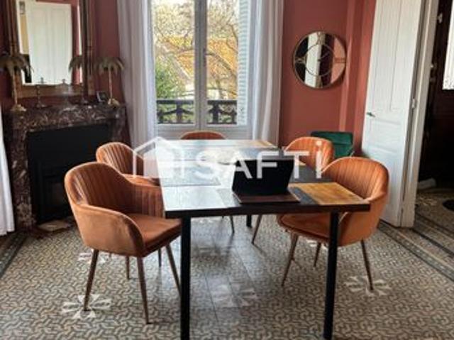 Maison 5 pièces 195 m²