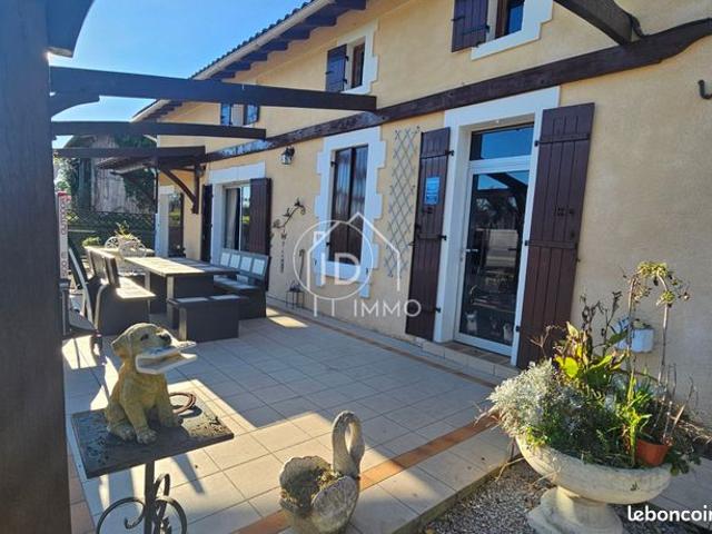 Maison 5 pièces 195 m²